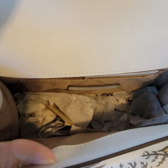 Michael Kors Metallic Gold and White Convertible Crossbody Bag NWT - Picture 4 of 7